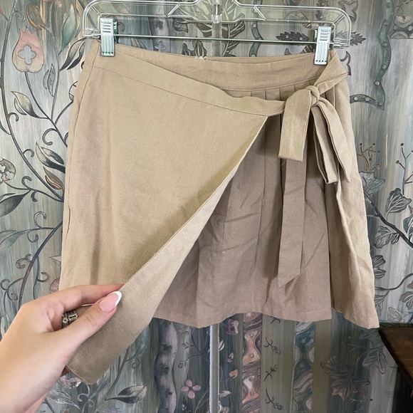 tan ruffle skirt from honey punch - Picture 2 of 5